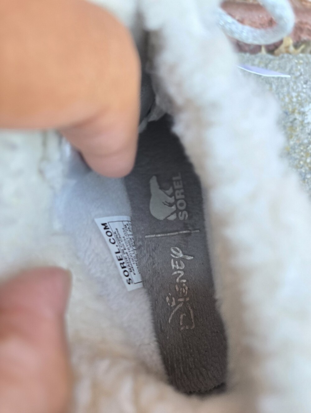 Sorel x Disney Plus Frozen Out N About Boots Size 8.5 Woman's Silver Duck Boot - Picture 14 of 16